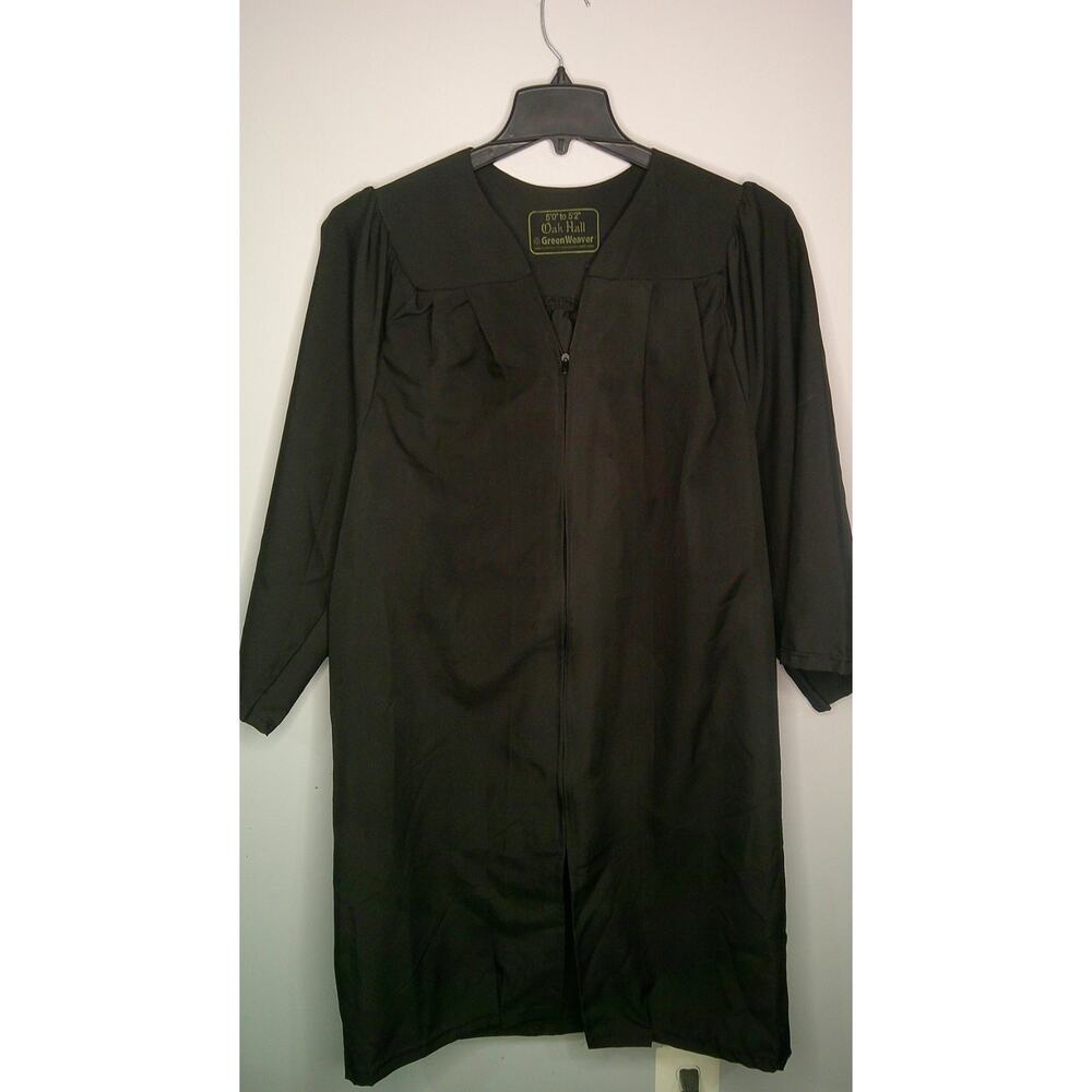 Vintage Black Graduation Gown with Zipper Closure